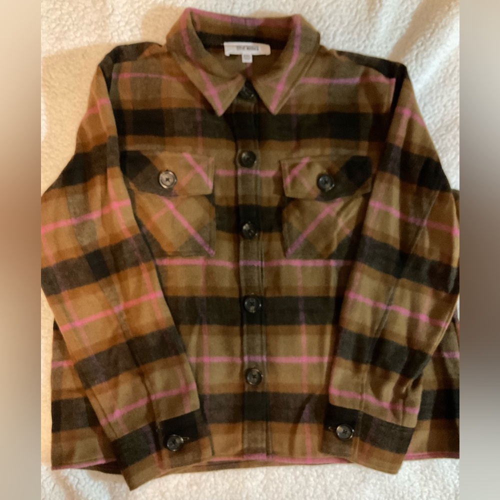 BB Dakota Bu Steven Madden button down body shaket!